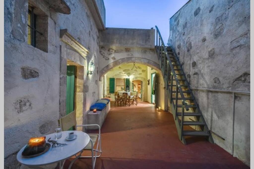 Moundros 1620 Venetian Residence Exterior foto